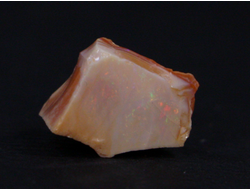 Опал благородный, Эфиопия (12*9*9 мм, 0,9 г) №17142