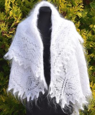 Пуховый ажурный платок (шаль)