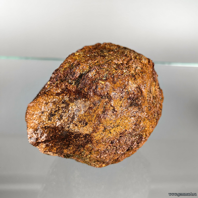 Альмандин (разн. гранат). Россия. 47*30*35мм