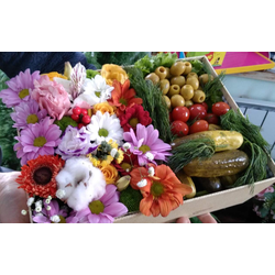 Коробочка  Creative (по Вашему желанию может быть заполнена по Вашему желанию)