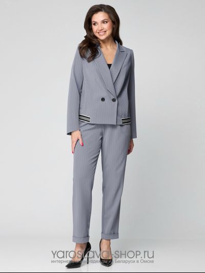 Модель: 1203-1.Женский брючный костюм серого цвета в полоску