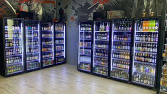 Холодильная камера универсальная на 3 стелянных двери Коловрат 3