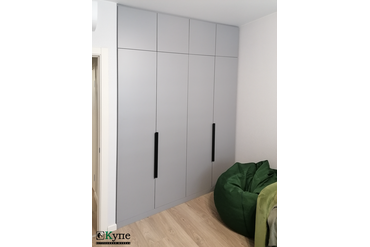 060 Шкаф с распашными дверями, встроенный в нишу