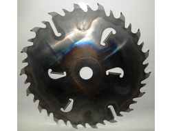 Пилы дисковые 550*50*18z+18+6 (3,5/5,1)WST с твердосплавными напайками и подрезными ножами