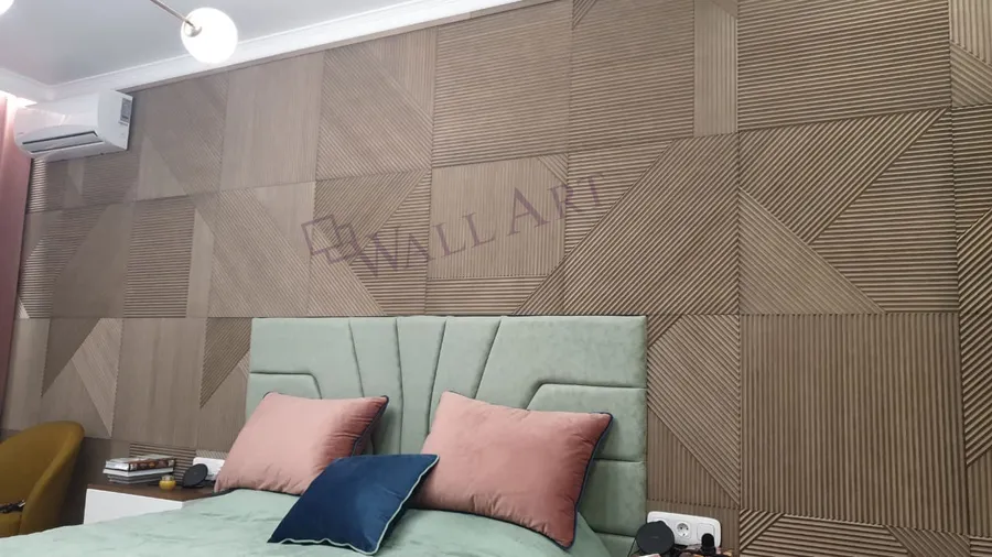 На фото смонтированные панели из массива дуба "Фрезерованные панели (квадраты)". Покрытие - матовый лак с тонировкой. г.Астрахань. 