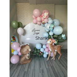 Круглая фотозона с животными для девочки