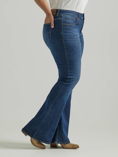 Джинсы Lee® Women's Legendary Flare Jean