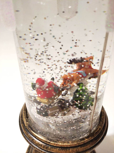 LED Свеча новогодняя музыкальная, USB кабель,  28*11*11см, ТИП: Дед мороз в санях с оленями/ Дед Мороз с подарком