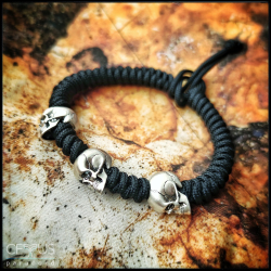 Браслет из паракорда Три черепа, серебро