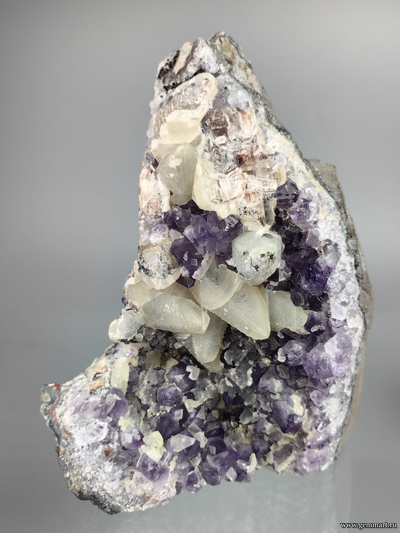 Аметист (разн. кварца), кальцит. Бразилия. 155*90*95мм