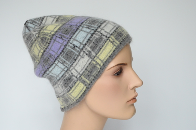 Женская вязаная шапка в клетку Италия Визио