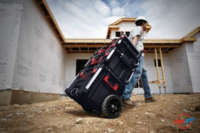 Ящик на колесах Milwaukee PACKOUT TROLLEY BOX 4932464078