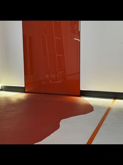 Плинтус скрытого монтажа PRO DESIGN 323 покраска по RAL