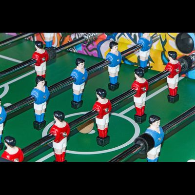 Настольный футбол (кикер) «Leon» (147x73x88 см, цветной)