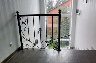 Кованые перила с виноградной лозой -Арт 019