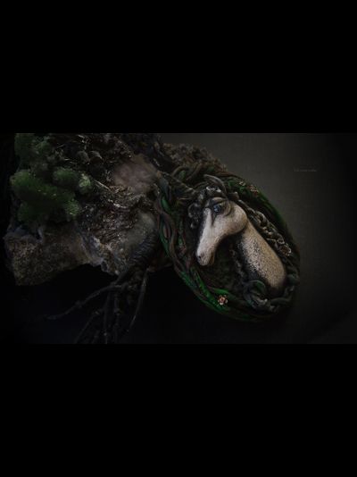 Короткое колье "Единорог. Сказки Сумеречного леса"