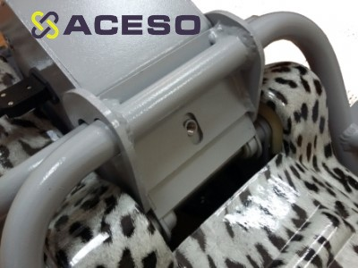 Лестничный  гусеничный  подъемник Барс-УГП-130 с платформой