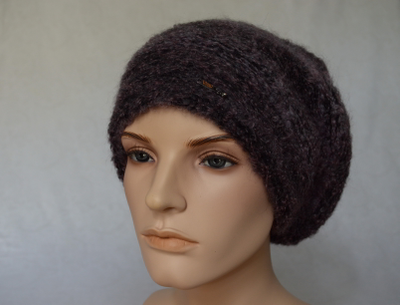 Пушистый сиреневый женский вязаный берет фото беретов и шапок италии Вицио