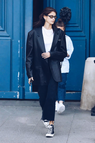 С чем носить Кеды Converse Chuck Taylor 70 черные женские фото