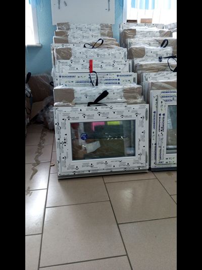 0550)-Окно пластиковое. Ширина -700 Высота-550 .Профиль 60 , 32 стеклопакет, ПОВОРОТНО- ОТКИДНОЕ ( ПРАВОЕ ) Артикул: 00000423