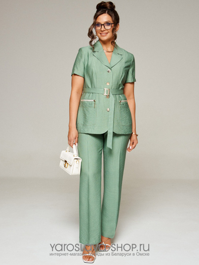 Женский льняной костюм мятного цвета