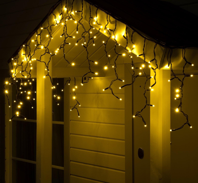 girlyanda-bahroma-ulichnaya-5x07-250led-kauchuk