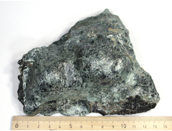 Турмалин чёрный в породе, брейнерит, талькохлоритовый сланец, Свердловскаая обл., п. Шабры (130*100*45 мм, 623 г) №17891