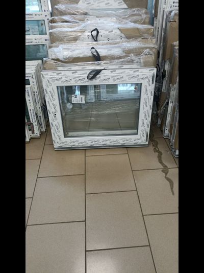 0010-Окно ширина 900 высота 750. Профиль Melke 60 , 32 стеклопакет,ПОВОРТНО - ОТКИДНОЕ (ПРАВОЕ)