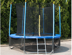 Батут «Winner Classic» (8 футов / 244 см, верхняя + нижняя защитные сетки и лестница в комплекте)