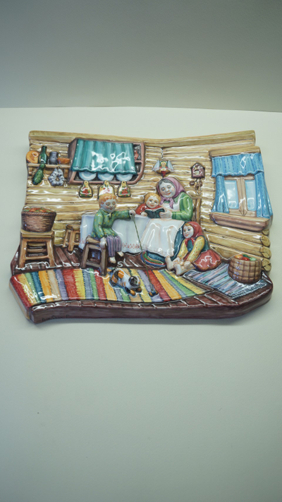 У бабушки (панно)