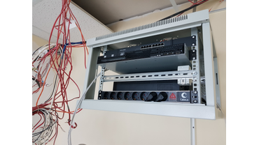 ❗Установка турникетов, считывателей, сервера.
❗Интеграция системы ограничения доступа "Octagram" на перрон с кассами автовокзала.
❗Выход  к платформам по билету.
❗Установка быстросъемных ограждений "Сardex" 