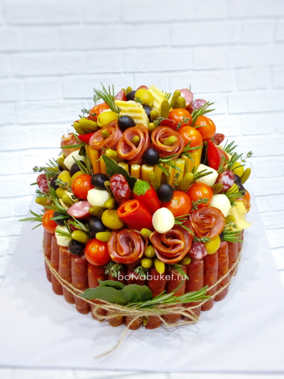 Торт из закусок "Вот так торт!"