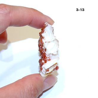 Ванадинит натуральный (щетка) №3-13: 43*25*17мм