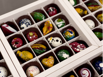 Корпусные конфеты - Бельгийский шоколад 16 конфет. Новогодние