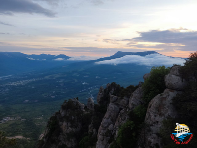 Джип-тур на Долину приведений + закат солнца на вершине горы