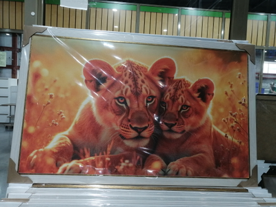 картина в раме 60х100 см Львица и львенок