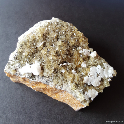 Флюорит и барит на породе (А)