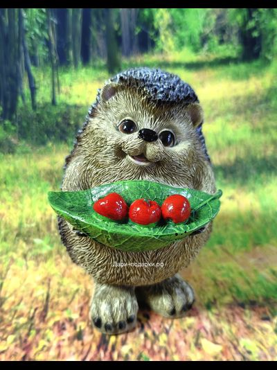 ЁЖИК С ЯБЛОЧКАМИ  15*10см  0,4кг   полистоун Россия 672/012432   Ежик - символ защиты и удачи. Защищайте свой дом и участок с помощью этих милых зверьков.