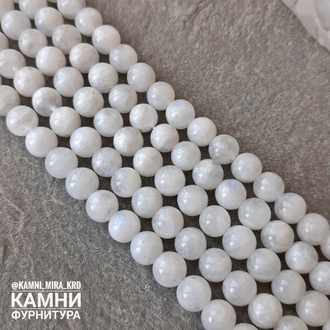 "Лунный камень" белый полевой шпат с редкой иризацией, шары 6,1-6,7/8-8,4/10,3-10,5 мм, цена за нить 18-19 см