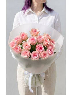 Букет цветов на 8 марта № 775