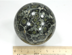 Шар Риолит «Яшма Kambaba», «Крокодиловая яшма», Мадагаскар (65 мм, 384 г) №37534