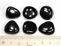 Гагат, галтовка в ассортименте, Забайкалье (19-21 мм, 3-4 г) №27016