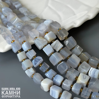 "Сапфирин" голубой агат кубик 6-7 мм, цена за нить 19 см