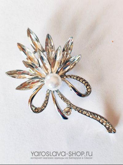 Б-152. Брошь цветок с жемчугом