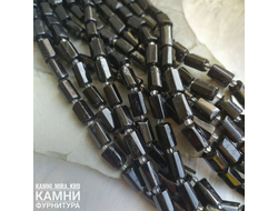Турмалин шерл натуральный угловатые цилиндры 10-11Х6-7 мм, цена за нить 19 см