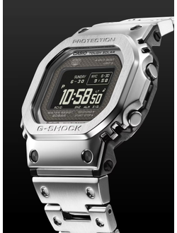 Часы Casio G-Shock GMW-BZ5000D-1