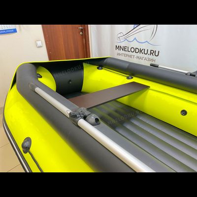 Моторная лодка Таймень NX 3800 НДНД PRO MAX фальшборт желтый/черный