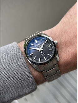 Наручные часы Seiko SSJ005J1