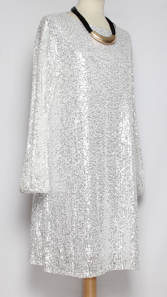 ПЛАТЬЕ-ТУНИКА НАРЯДНОЕ "РАСКЛЕШЕННОЕ ПАЙЕТКИ" белое р.46,50,52