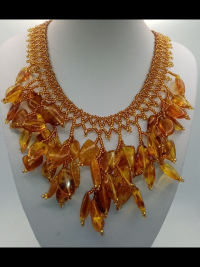 Колье из Чешского бисера и янтаря